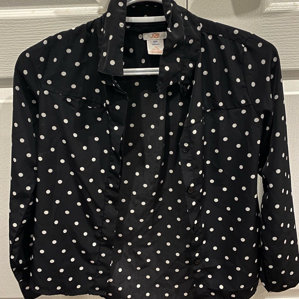 Button down long sleeve top!